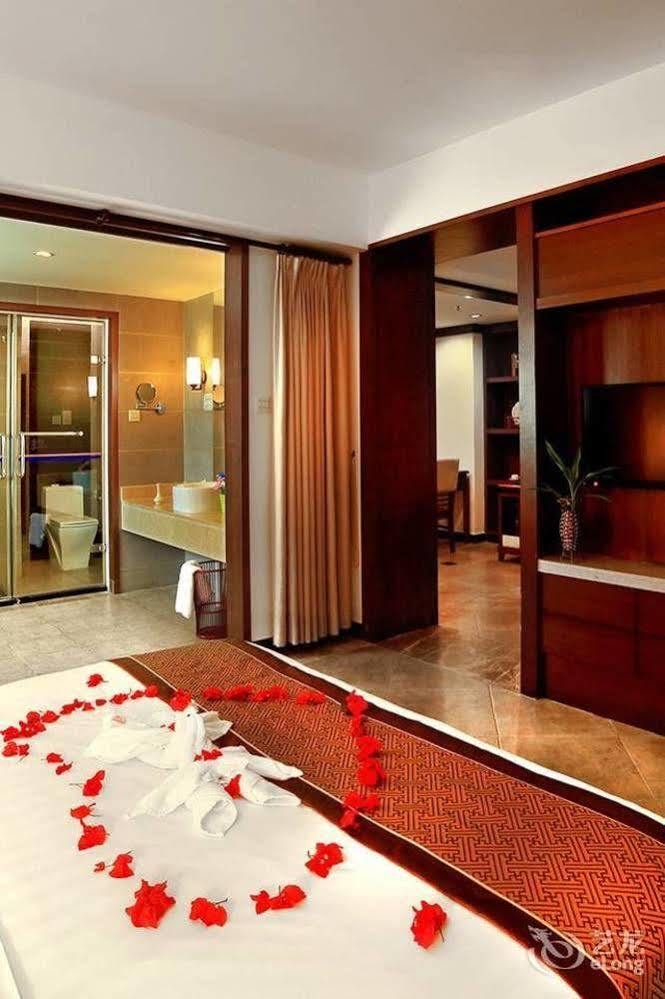 Haiyue Bay Holiday Hotel ซานย่า ภายนอก รูปภาพ